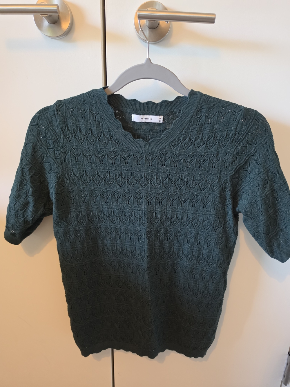 Reserved Scalloped Crewneck Short-Sleeve Sweater - Hunter Green